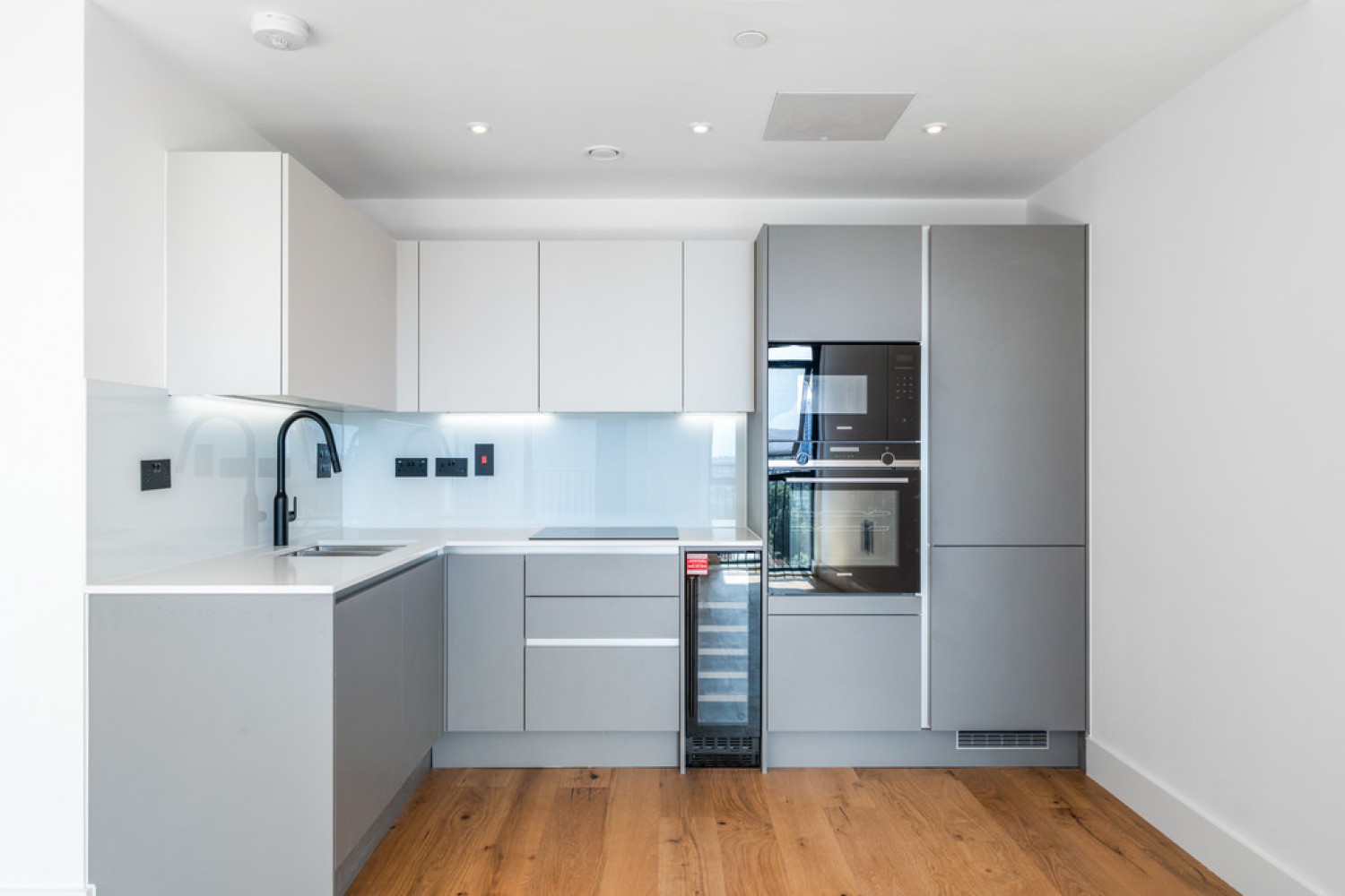 1 bedroom Flat for Letting Graphite Square, Vauxhall