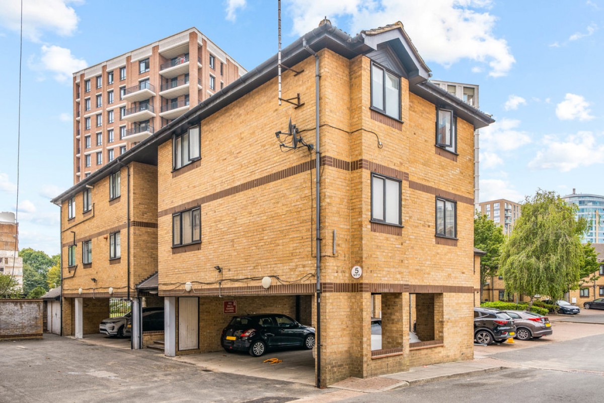 Fairchild Close, Battersea