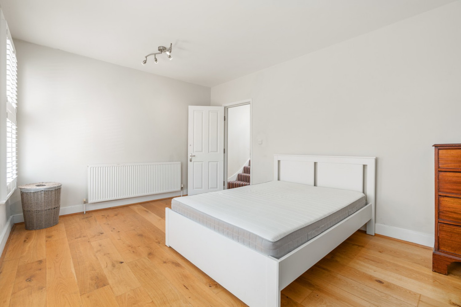 4 bedroom House for Letting Kerrison Road, Battersea, Wandsworth
