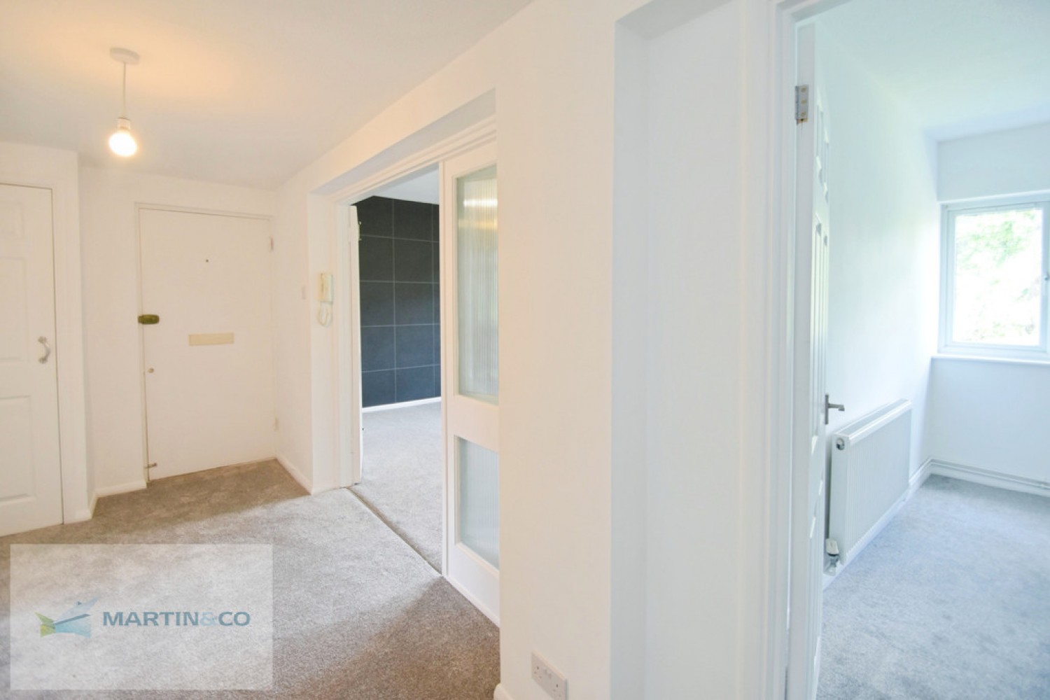 2 bedroom Flat for Letting Walton On Thames