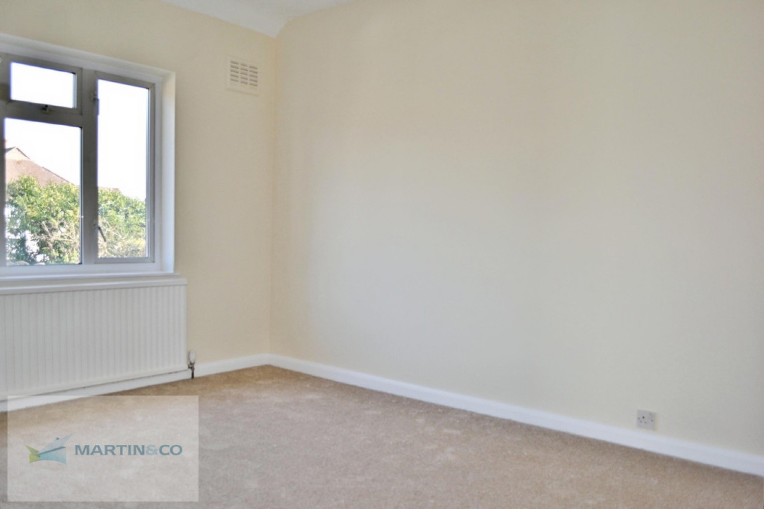 3 bedroom House for Letting Westcar Lane, Walton On Thames