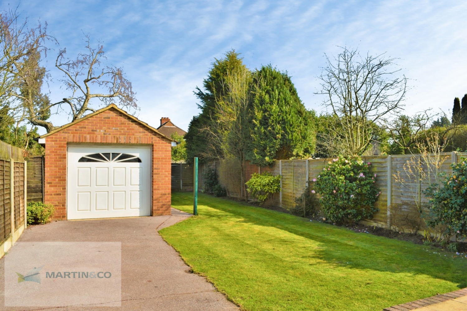 3 bedroom House for Letting Westcar Lane, Walton On Thames