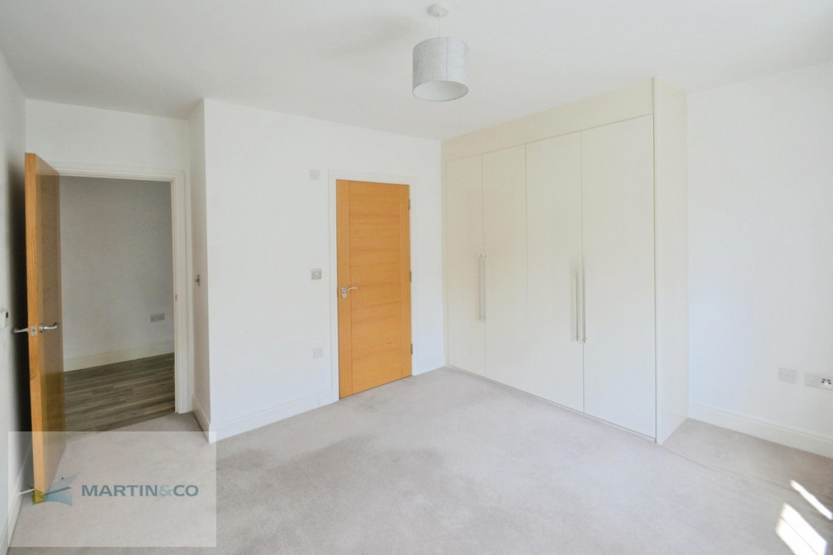 Upper Halliford, Shepperton