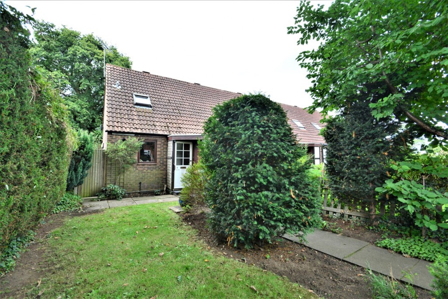 1 bedroom House for Sale Walton on Thames