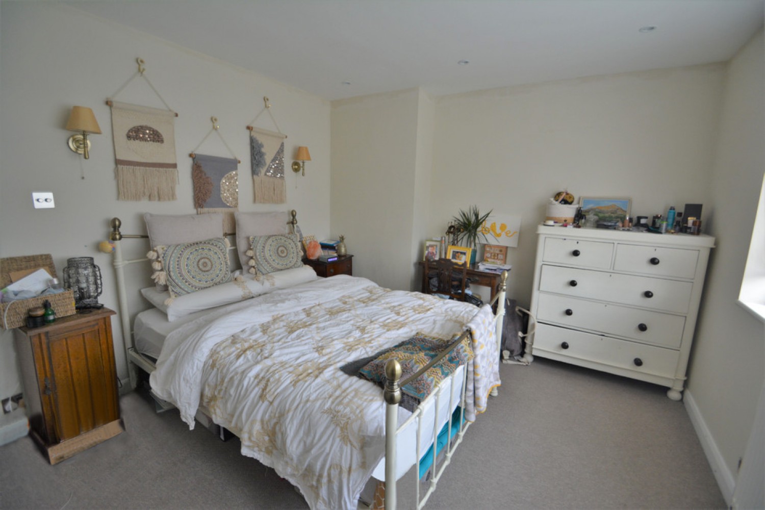 3 bedroom House for Letting Franklyn Road, Walton On Thames