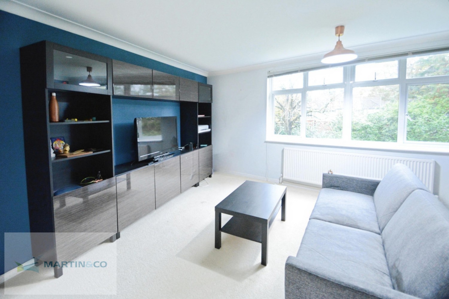 3 bedroom Flat for Letting Station Avenue