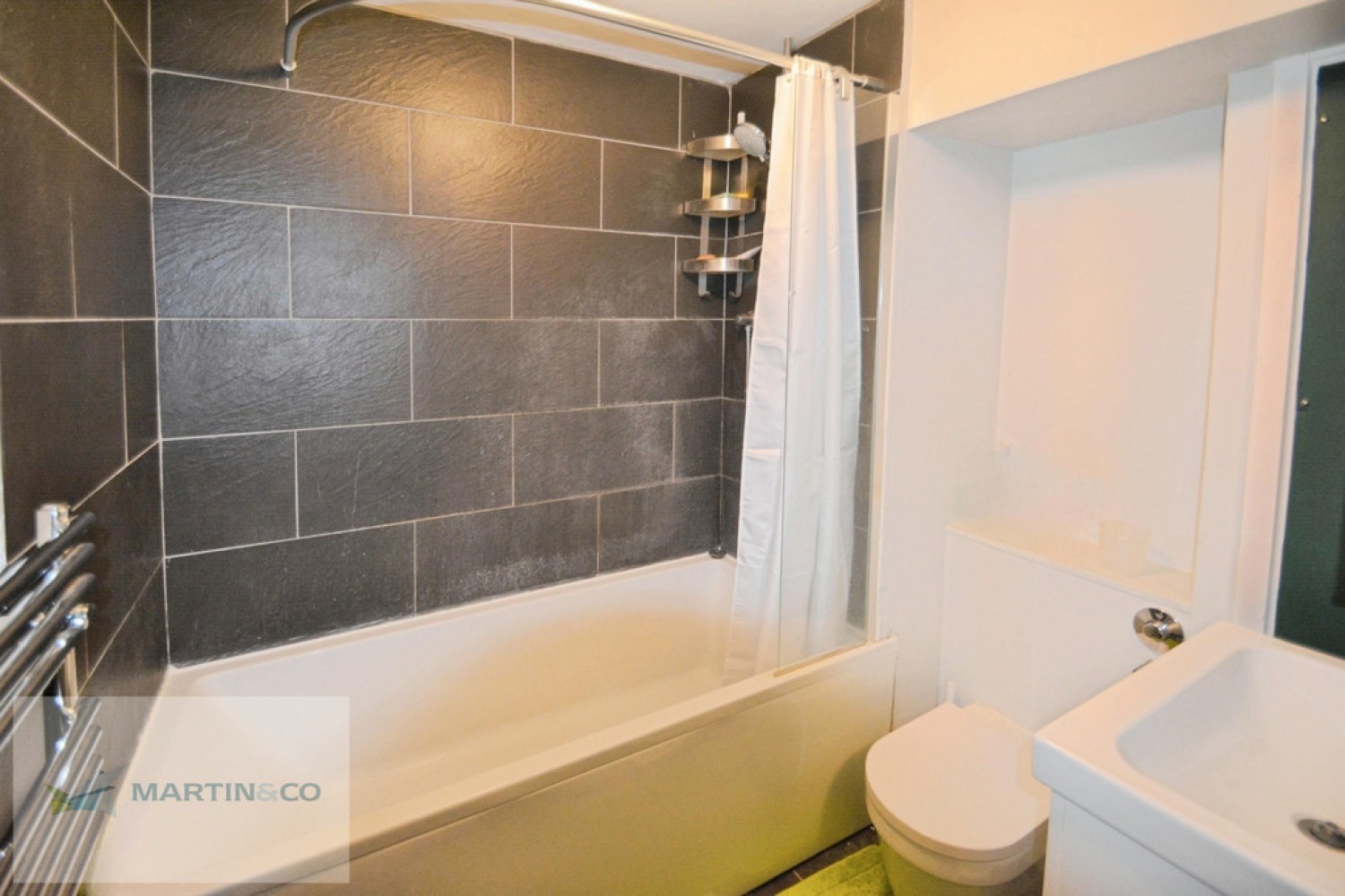 3 bedroom Flat for Letting Station Avenue