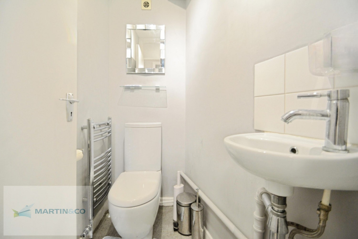 3 bedroom Flat for Letting Station Avenue