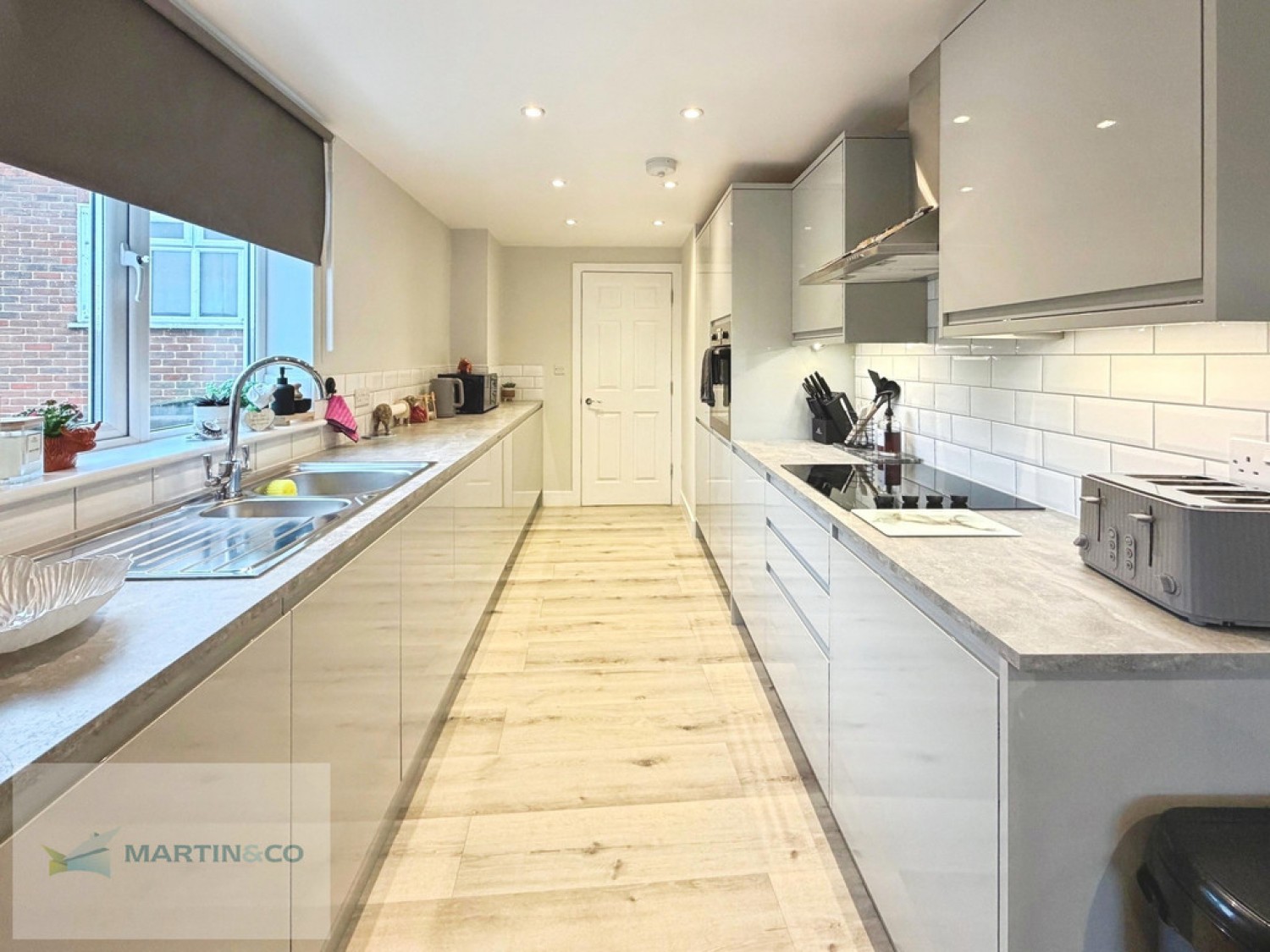 1 bedroom Flat for Letting Hersham