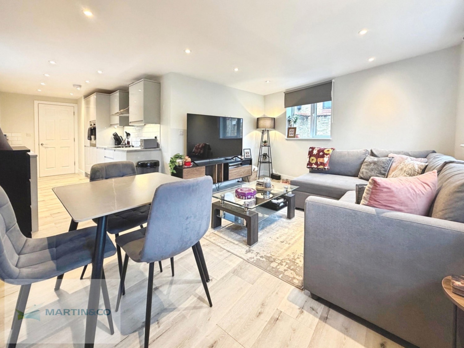 1 bedroom Flat for Letting Hersham