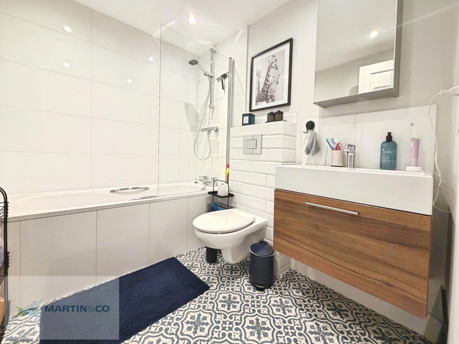 1 bedroom Flat for Letting Hersham