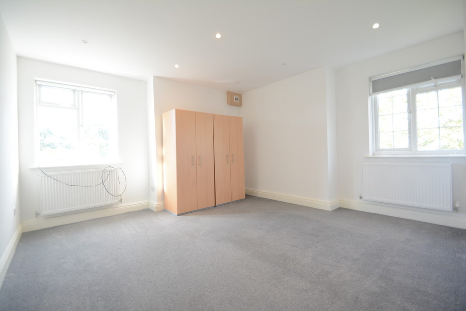 2 bedroom Flat for Letting Hersham Road