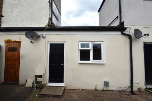 Central Avenue, West Molesey