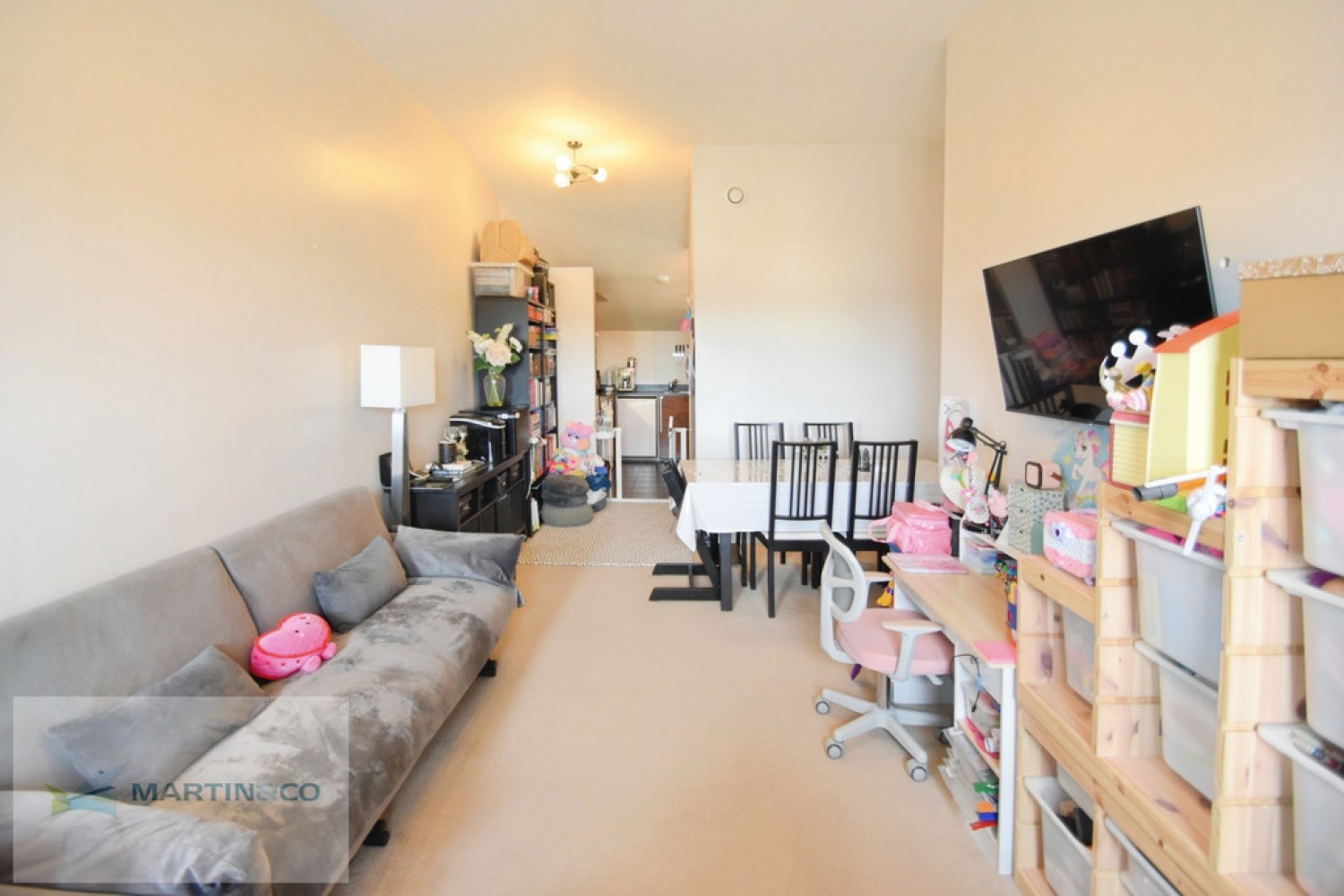 1 bedroom Flat for Sale Pretoria Road, Cherstsey