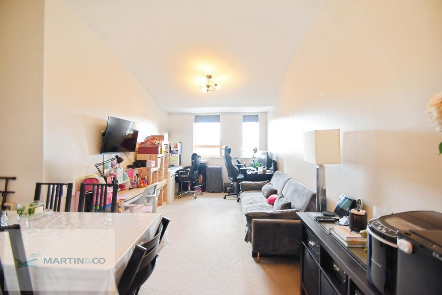 1 bedroom Flat for Sale Pretoria Road, Cherstsey