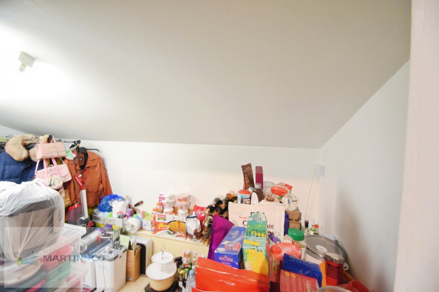 1 bedroom Flat for Sale Pretoria Road, Cherstsey