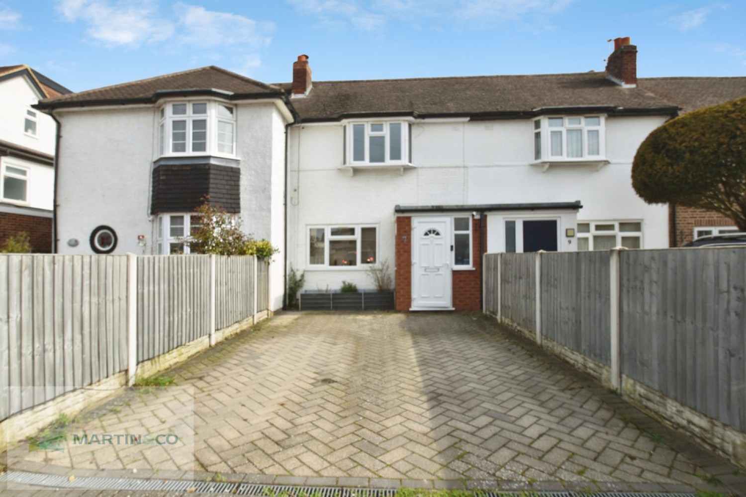 3 bedroom House for Sale Berkeley Drive, West Molesey