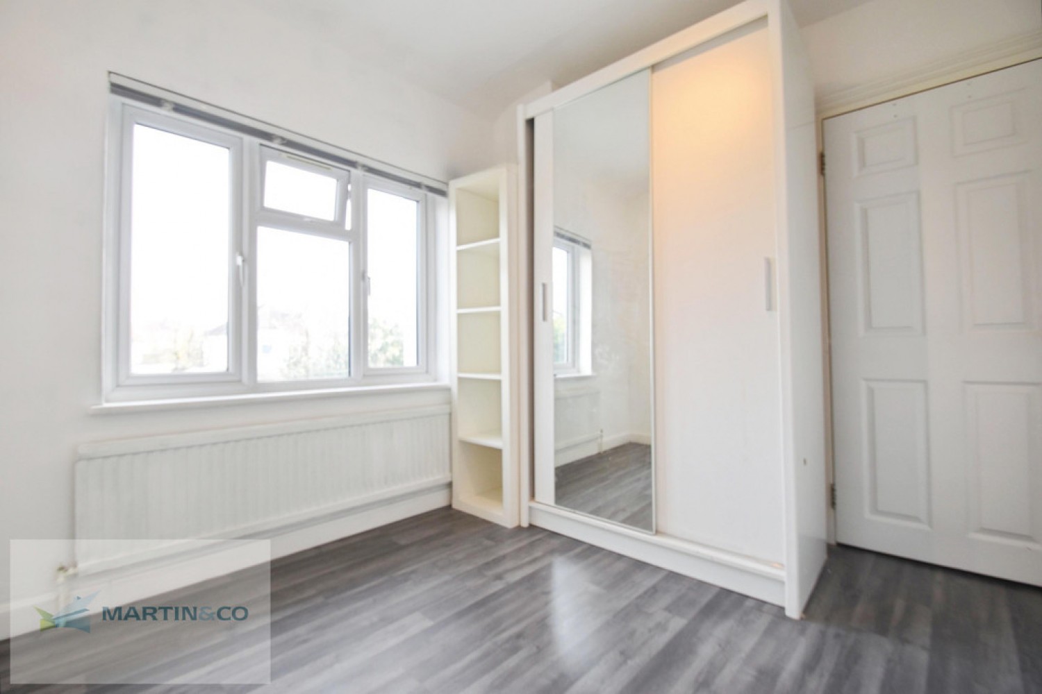 3 bedroom House for Sale Berkeley Drive, West Molesey