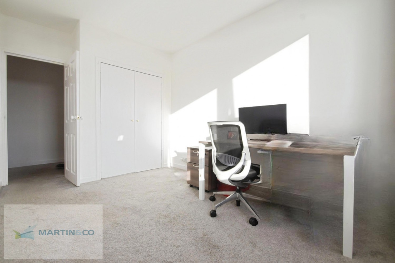2 bedroom Flat for Letting Wellington Close