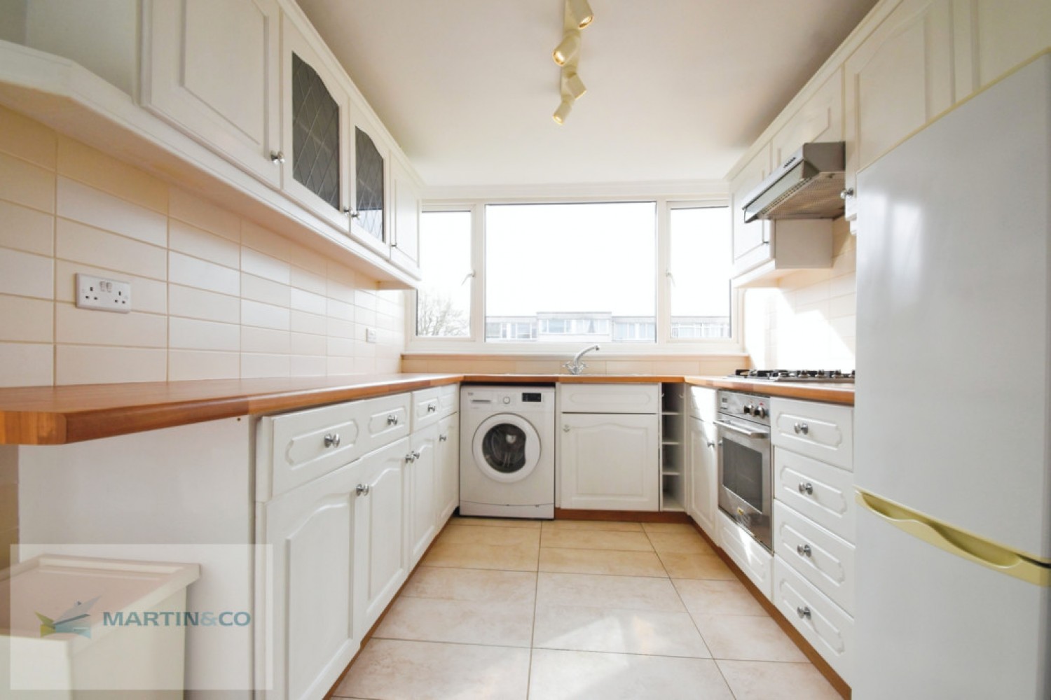 2 bedroom Flat for Sale Cambridge House, Ward Royal, Windsor