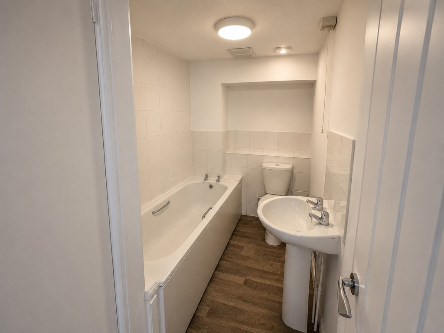 2 bedroom Flat for Letting St Thomas Street, Weymouth, Dorset