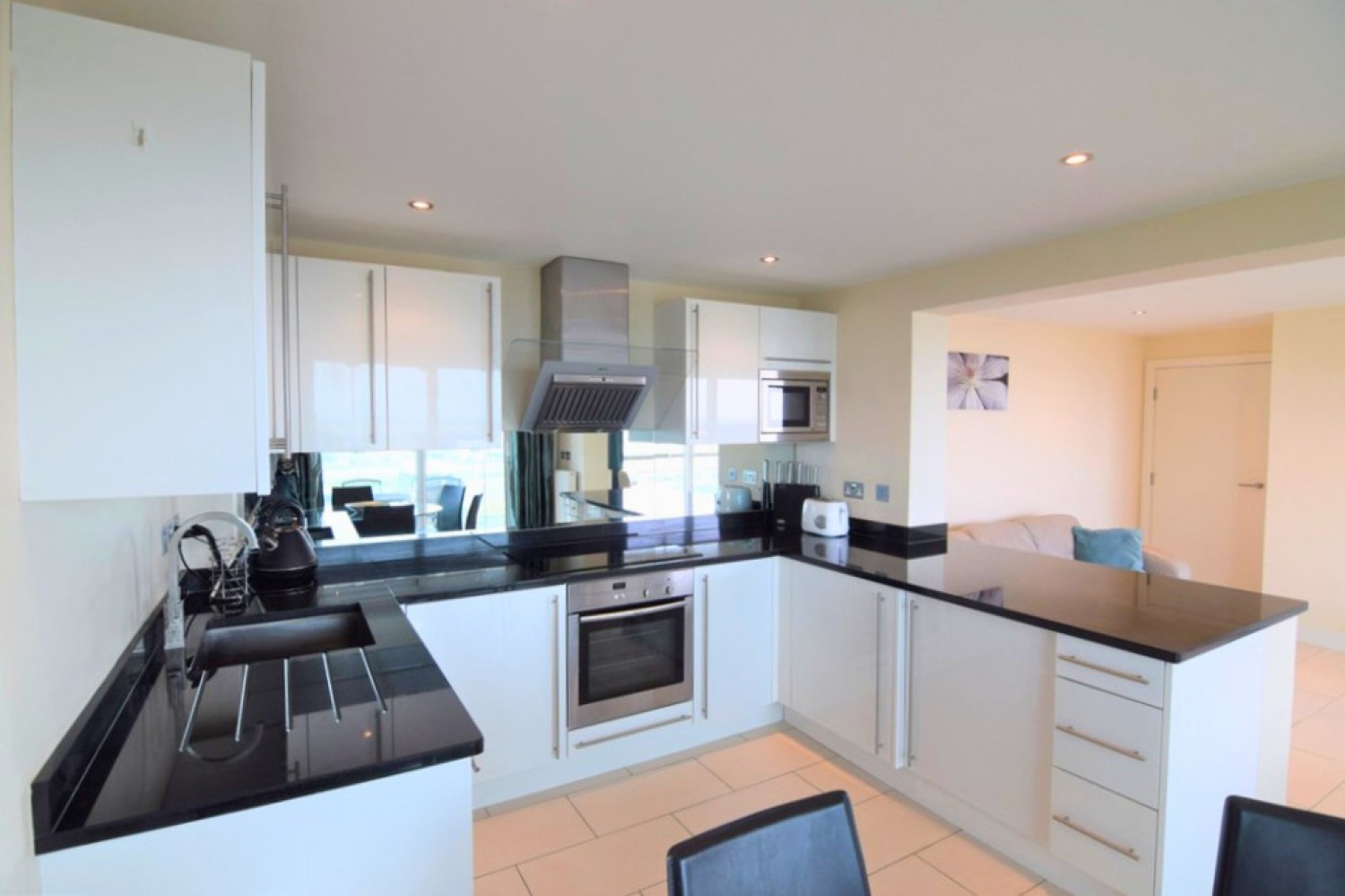 2 bedroom Flat for Sale Ayton Drive, Portland