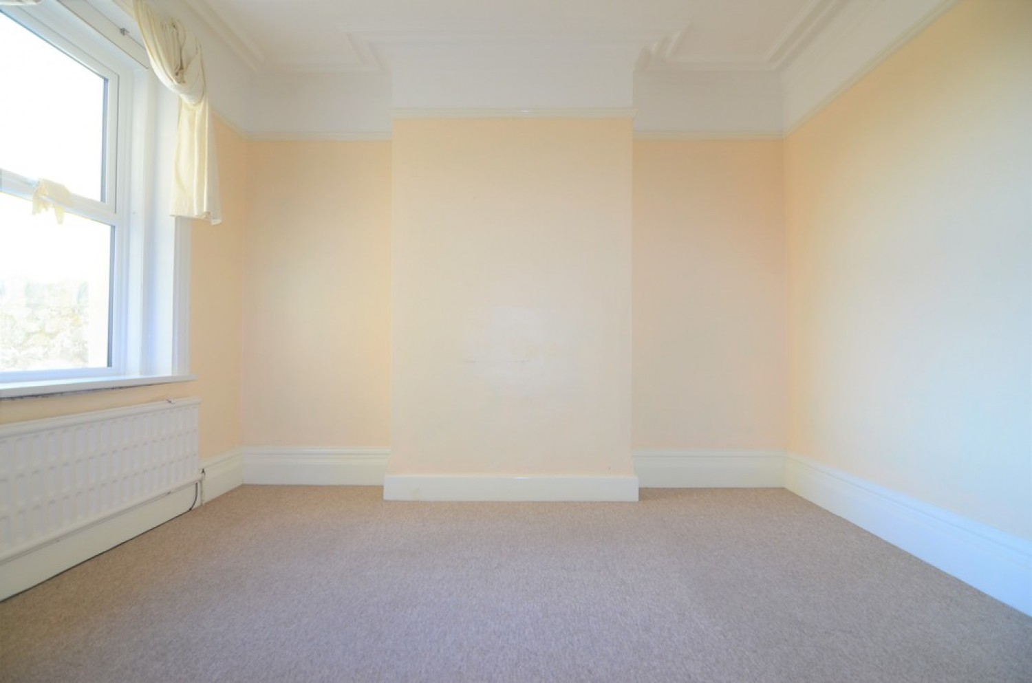 2 bedroom Flat for Letting Queens Road, Portland