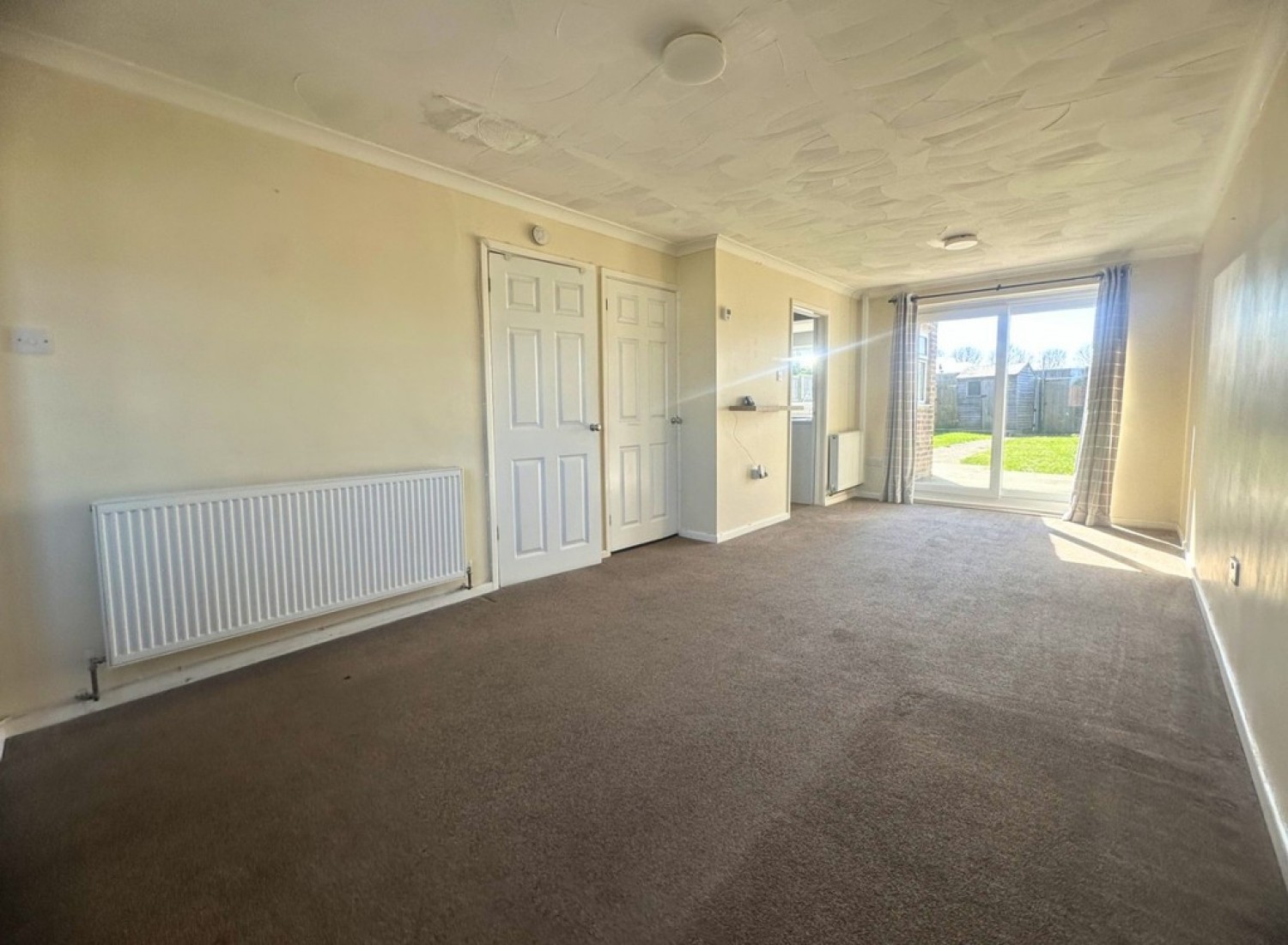 3 bedroom House for Letting Overbury Close