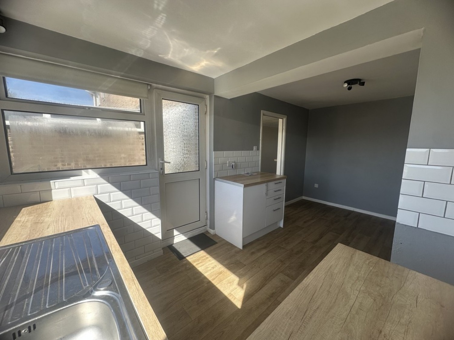 3 bedroom House for Letting Overbury Close