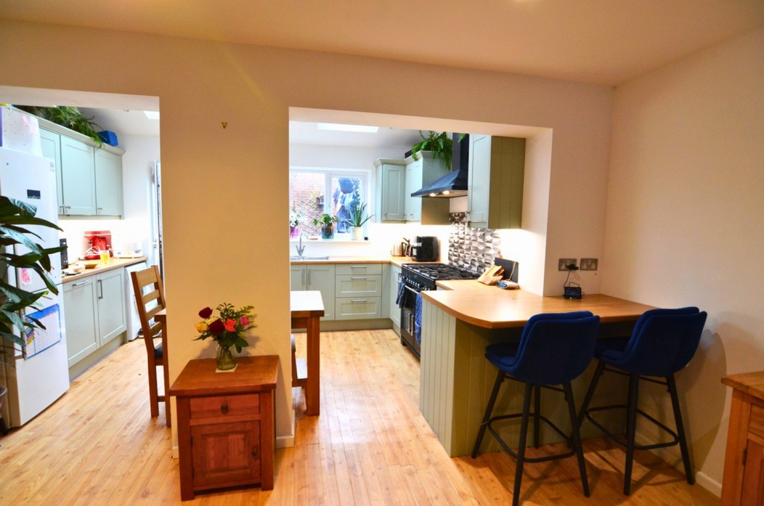 3 bedroom House in Fisherbridge Road, Weymouth