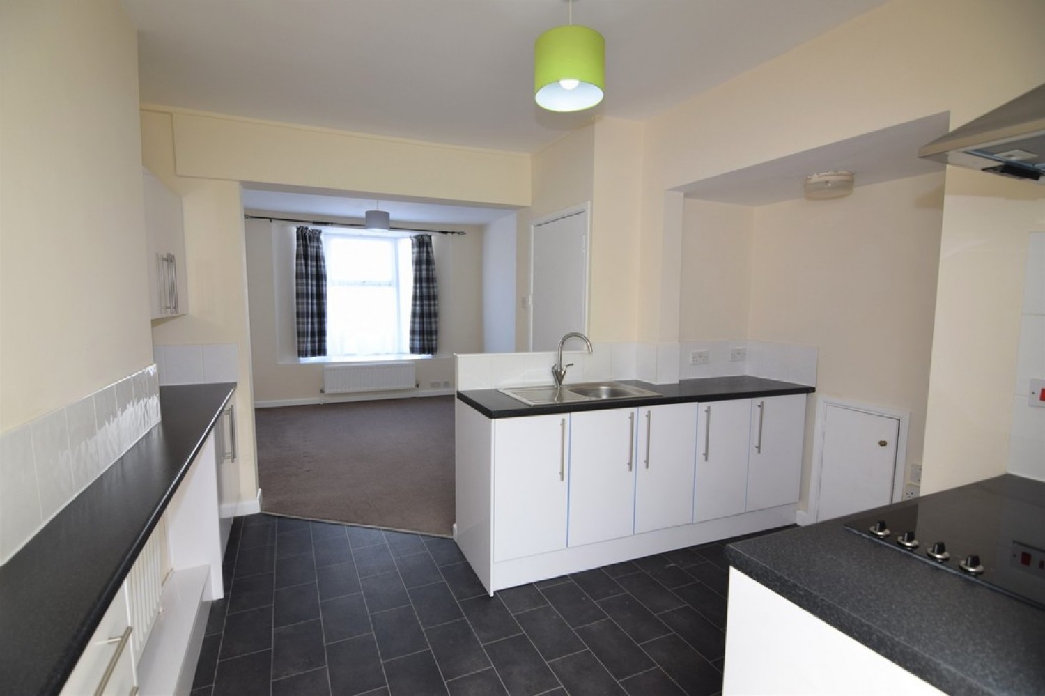 2 bedroom Flat for Letting Abbotsbury Road