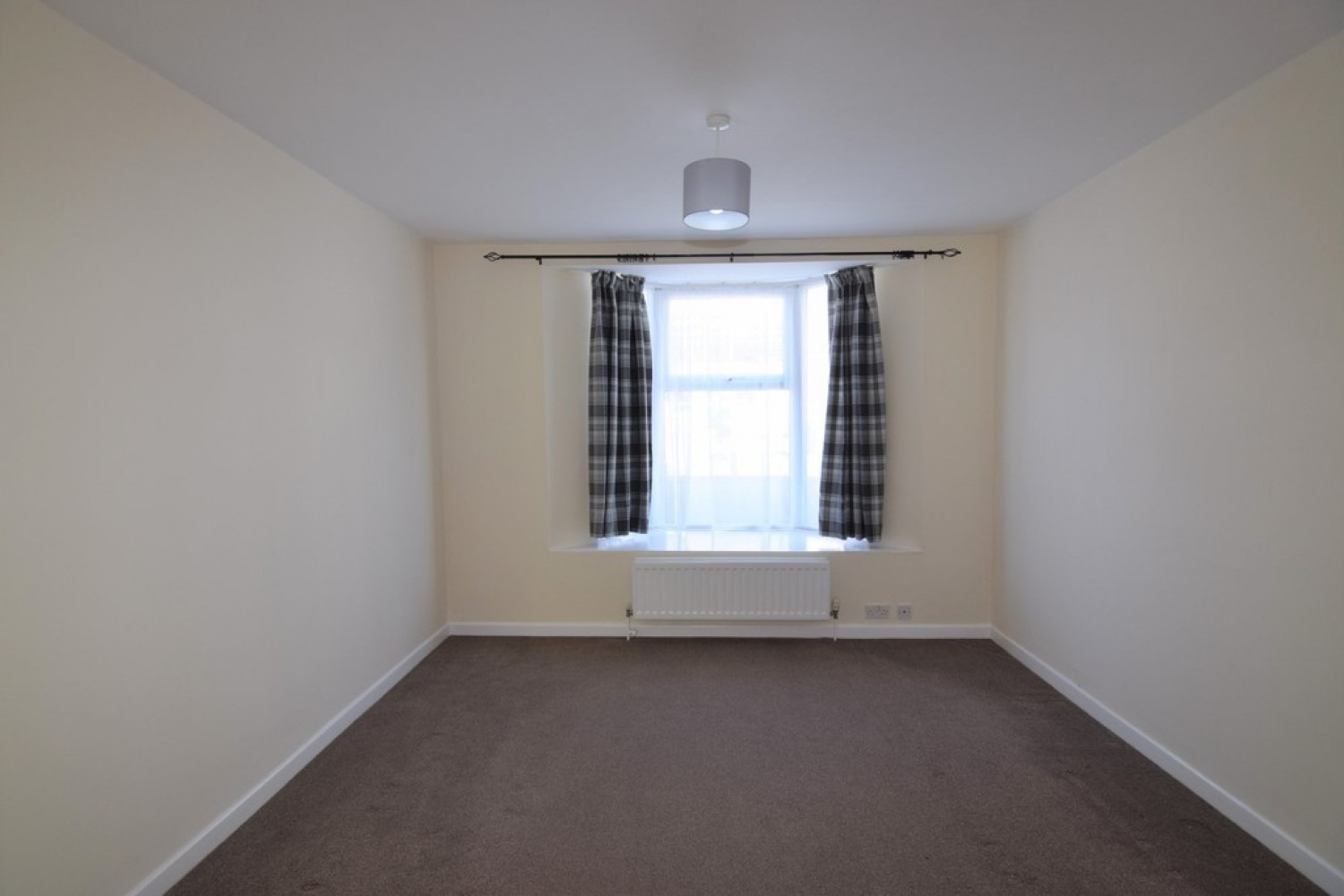 2 bedroom Flat for Letting Abbotsbury Road