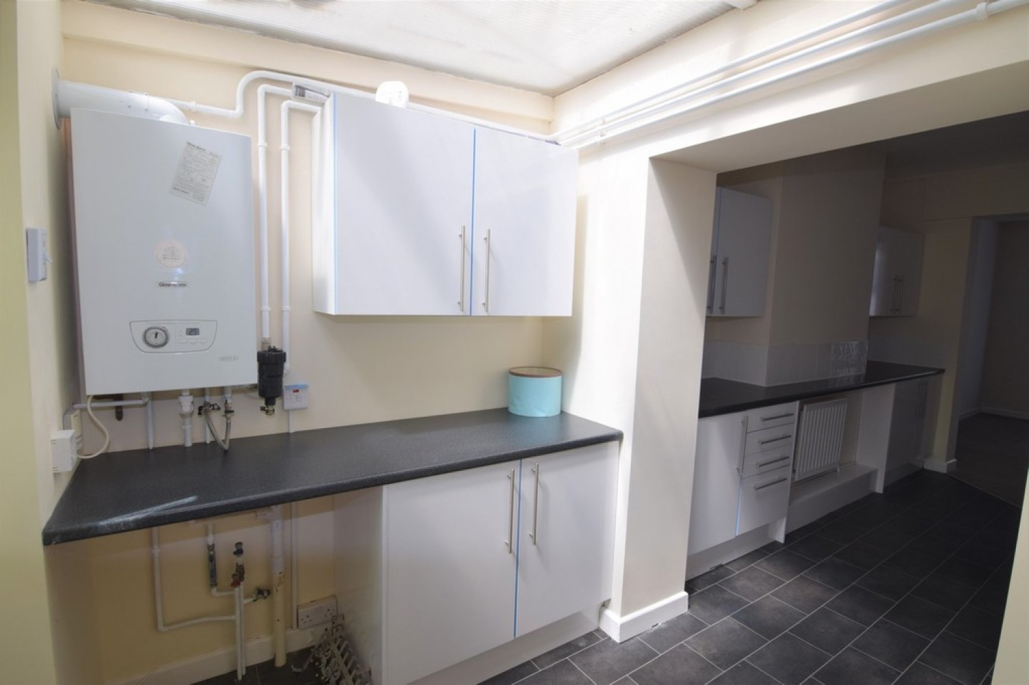 2 bedroom Flat for Letting Abbotsbury Road