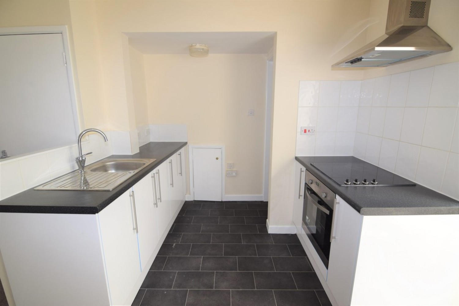 2 bedroom Flat for Letting Abbotsbury Road