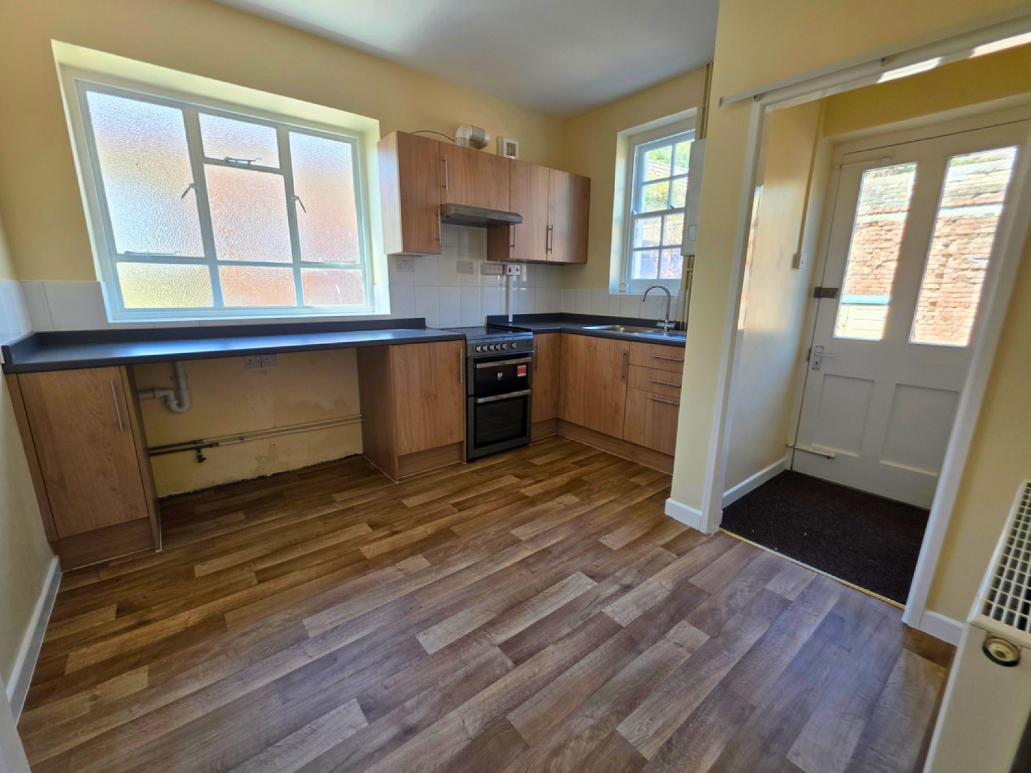 3 bedroom Flat for Letting Westdowne Close, Weymouth