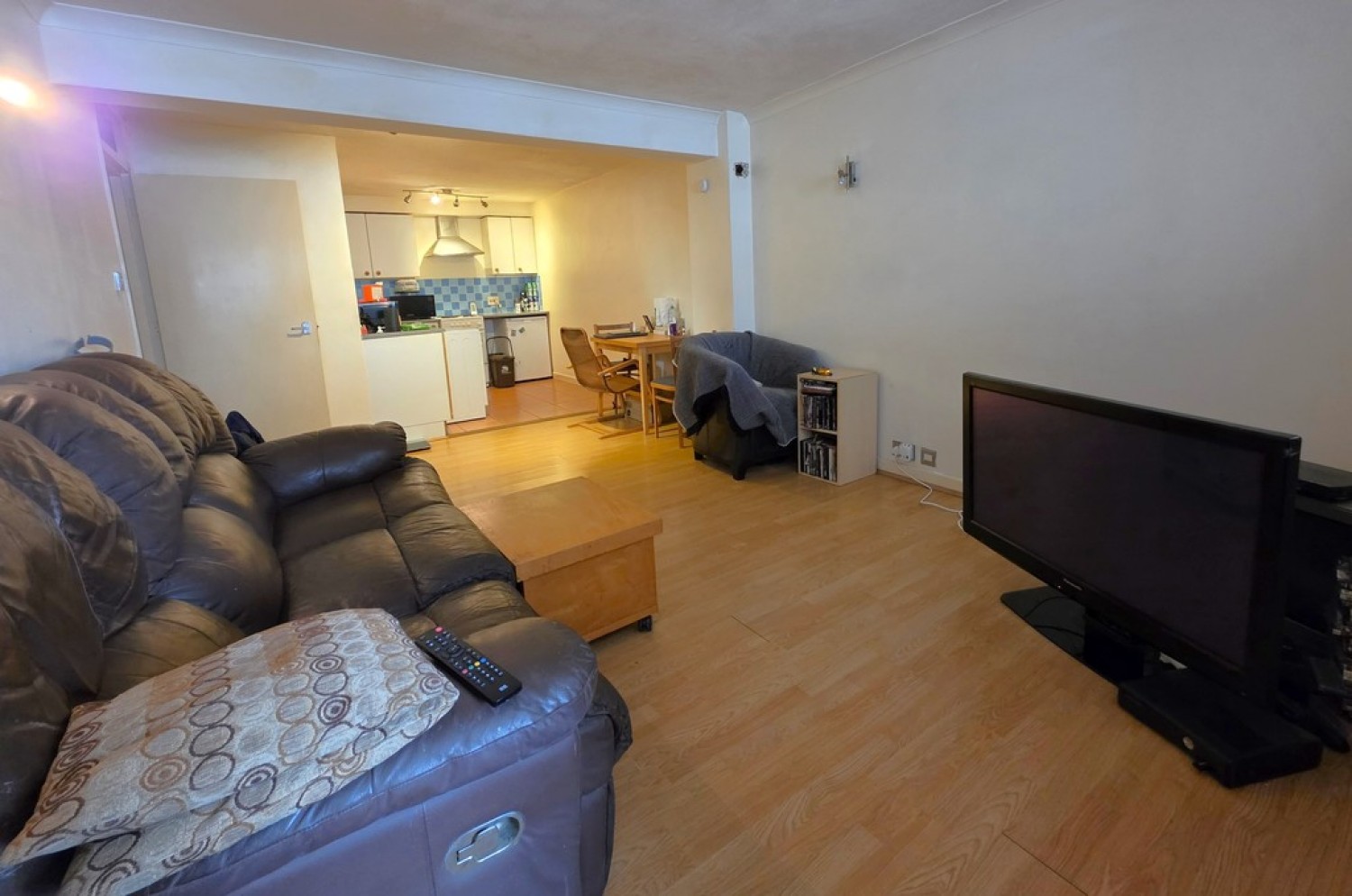 8 Kirtleton Avenue, Weymouth