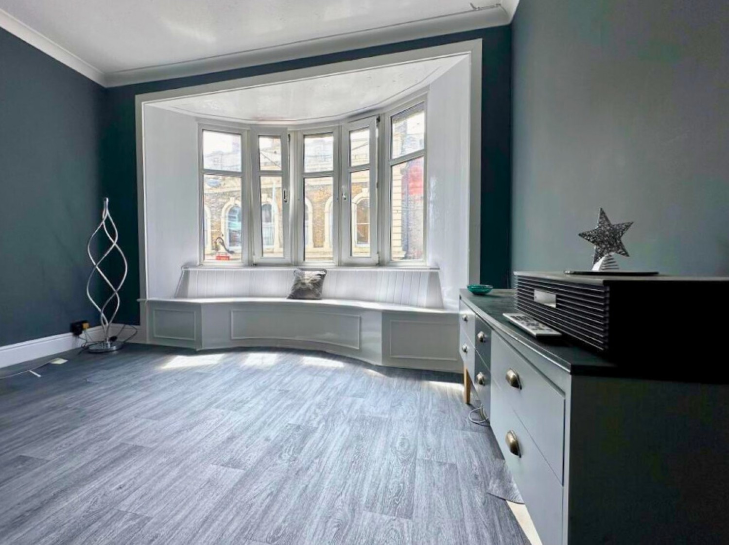 5 bedroom Flat for Sale King Street , Weymouth