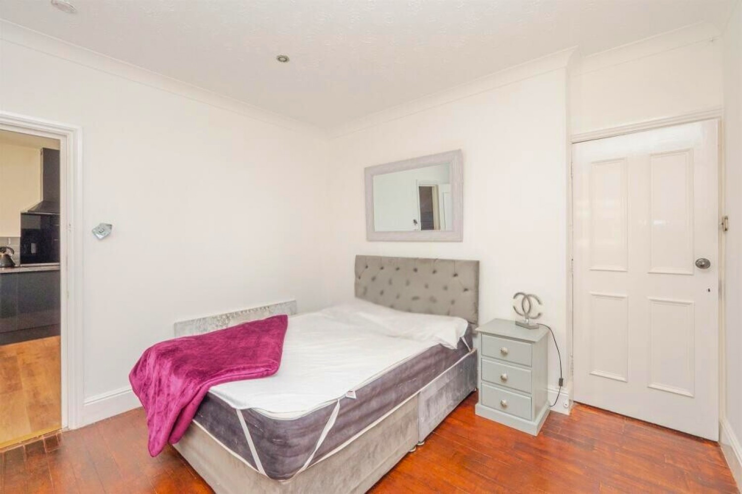 5 bedroom Flat for Sale King Street , Weymouth