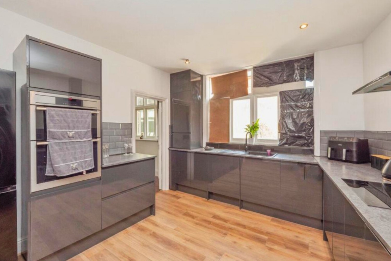 5 bedroom Flat for Sale King Street , Weymouth