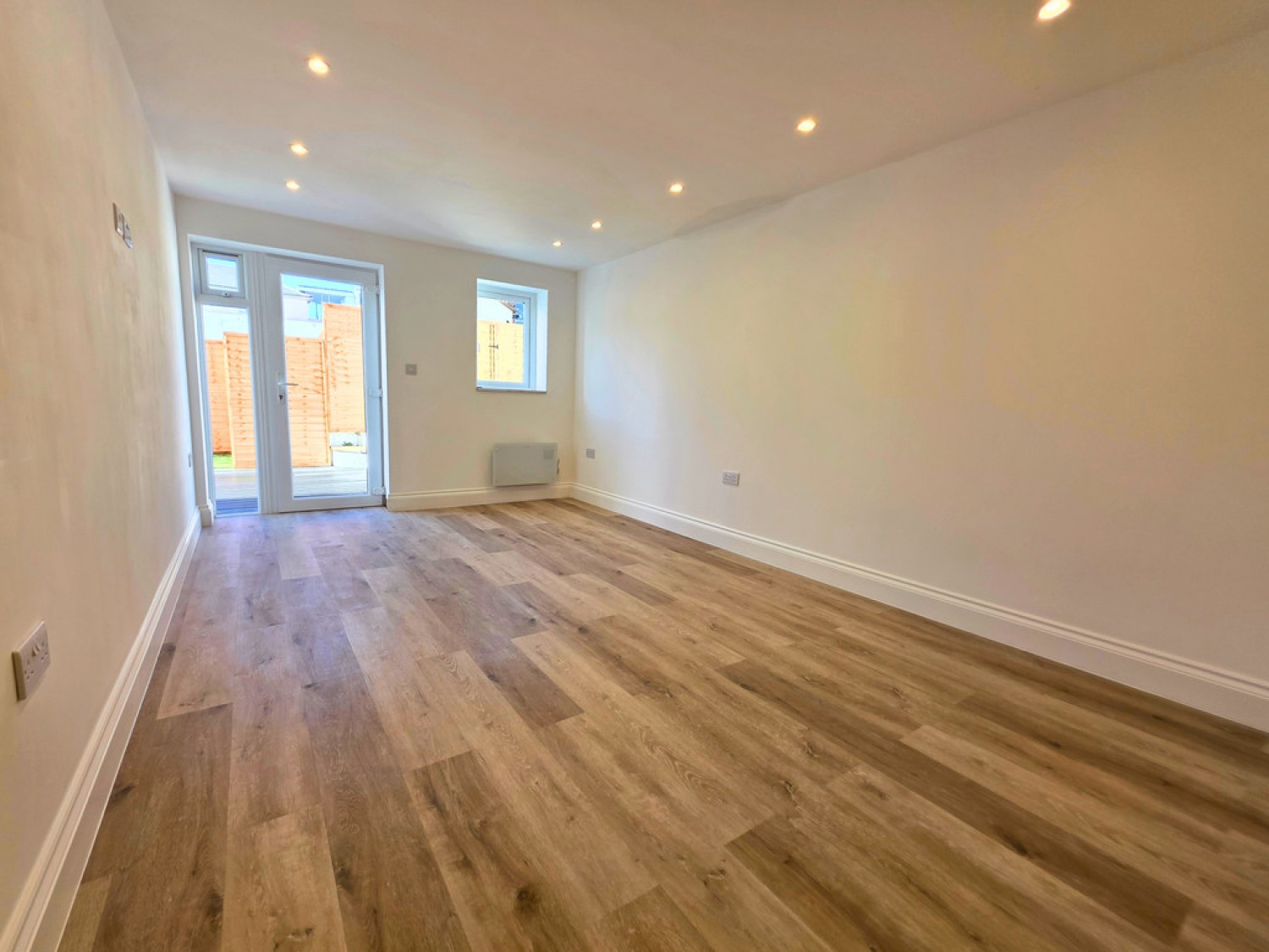 3 bedroom Flat for Letting Dorchester Road, Weymouth, Dorset