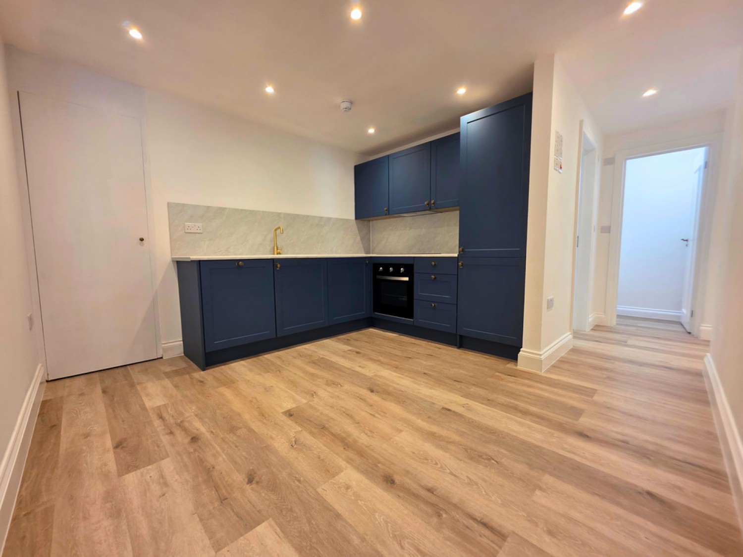 3 bedroom Flat for Letting Dorchester Road, Weymouth, Dorset