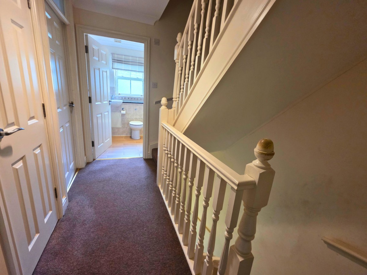 Evie Place, Kings Road