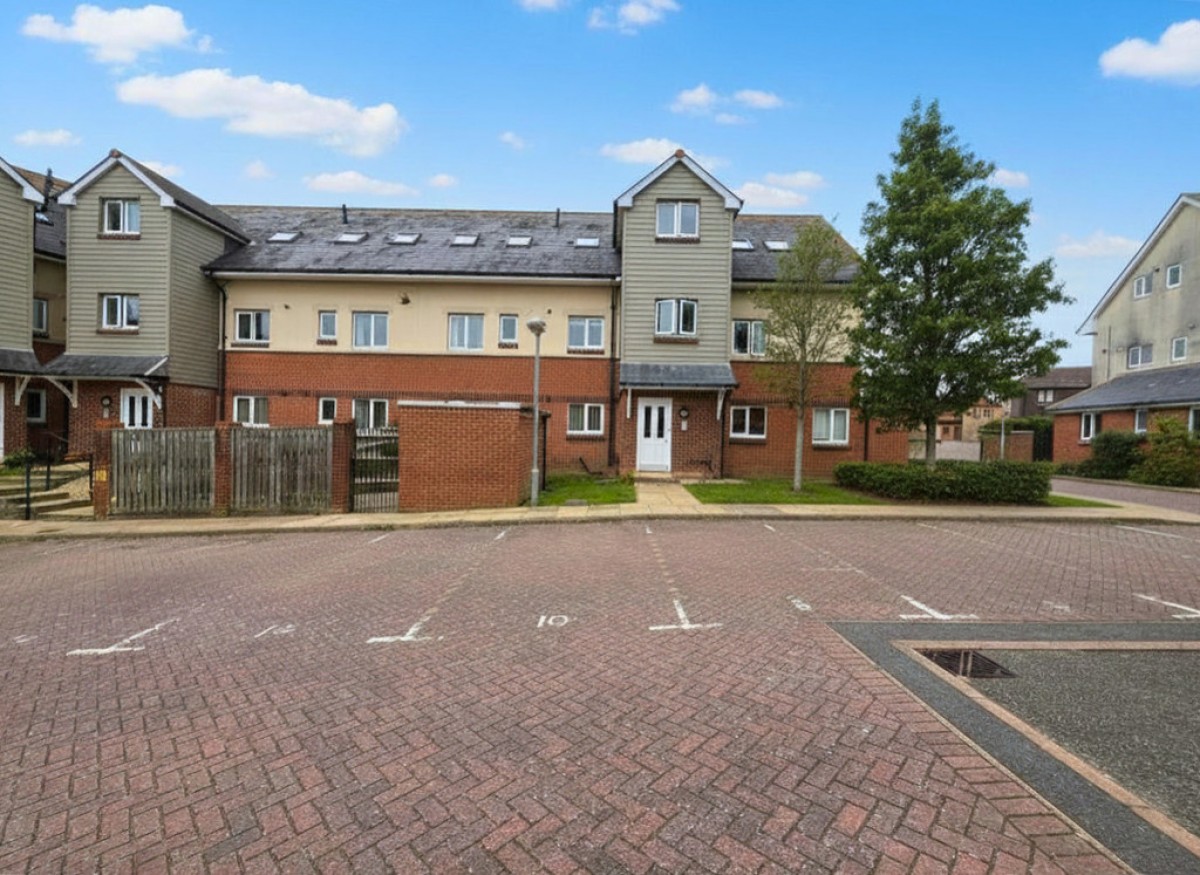 Holzwickede Court, Louviers Road