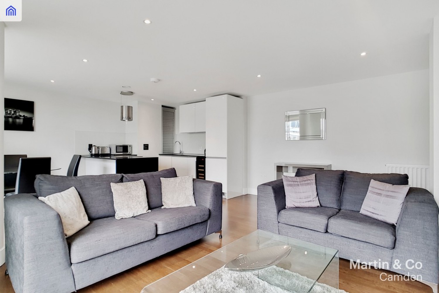 One Commercial Street TO LET