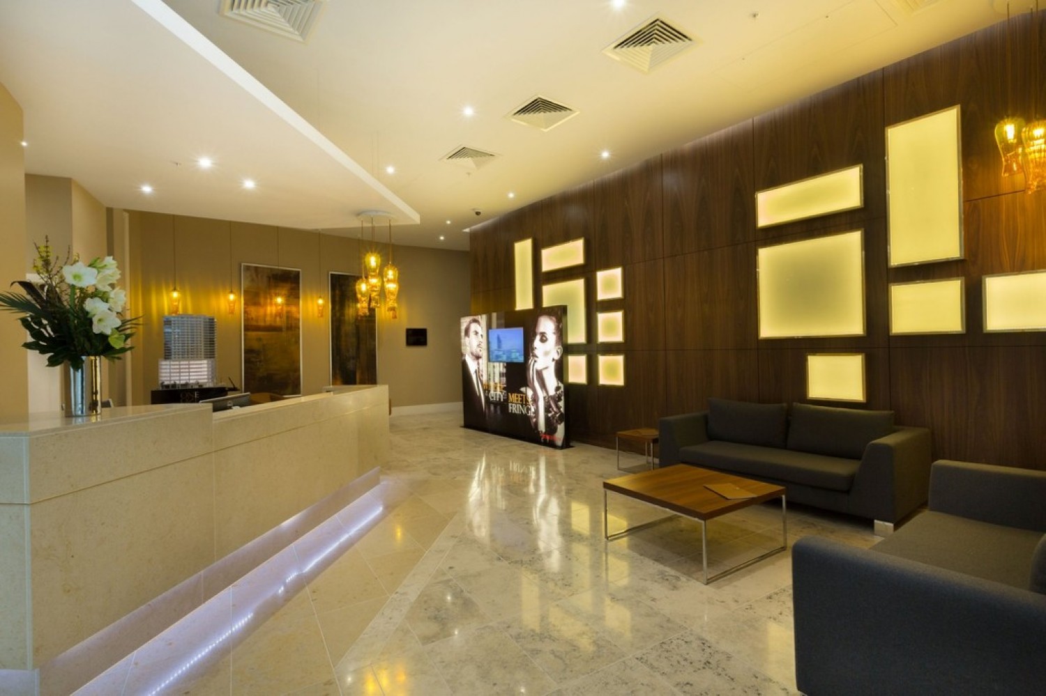 One Commercial Street TO LET