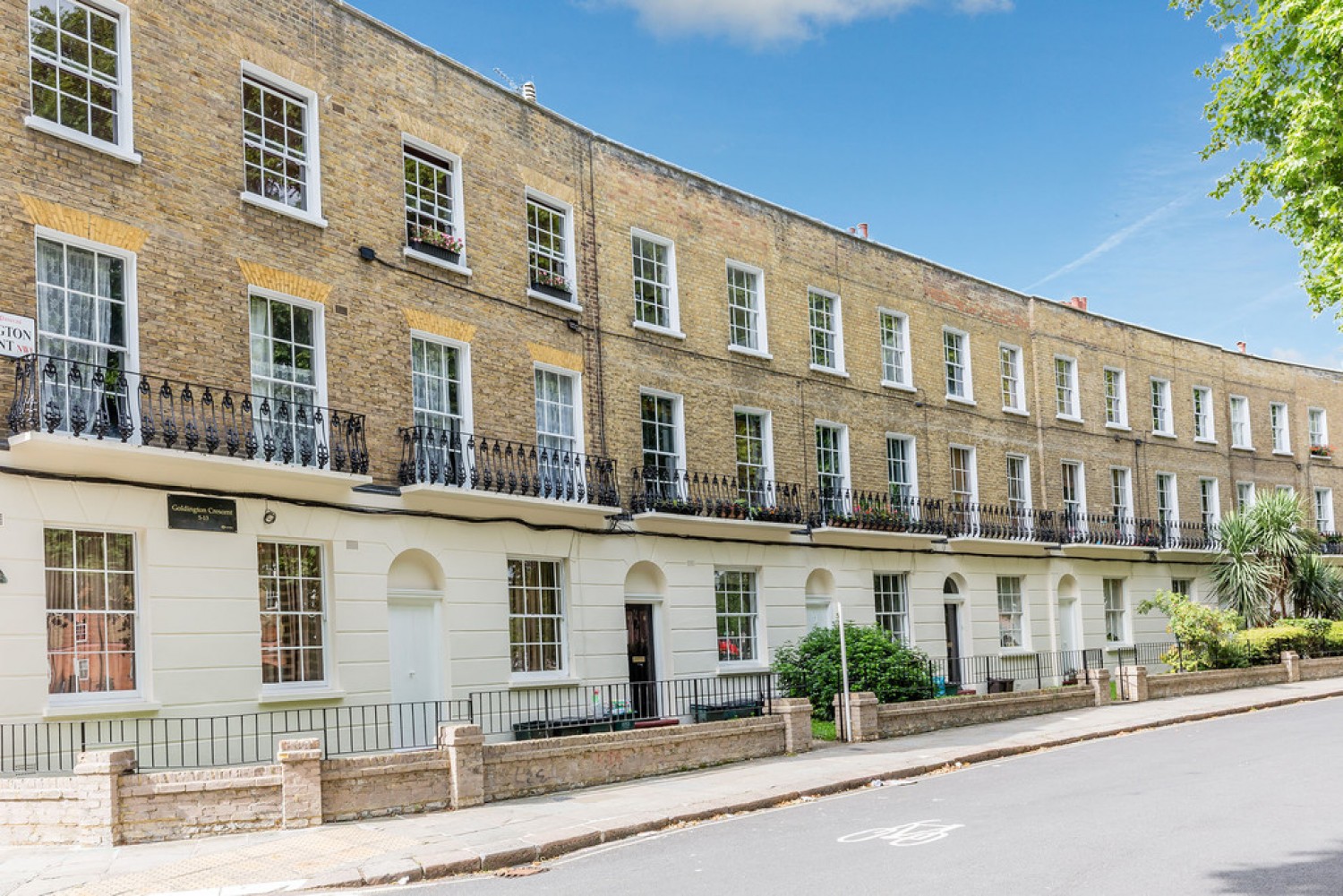 2 bedroom Flat for Letting Goldington Crescent