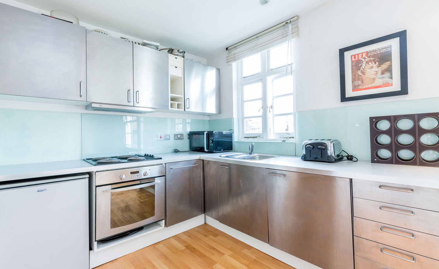 2 bedroom Flat for Letting Goldington Crescent