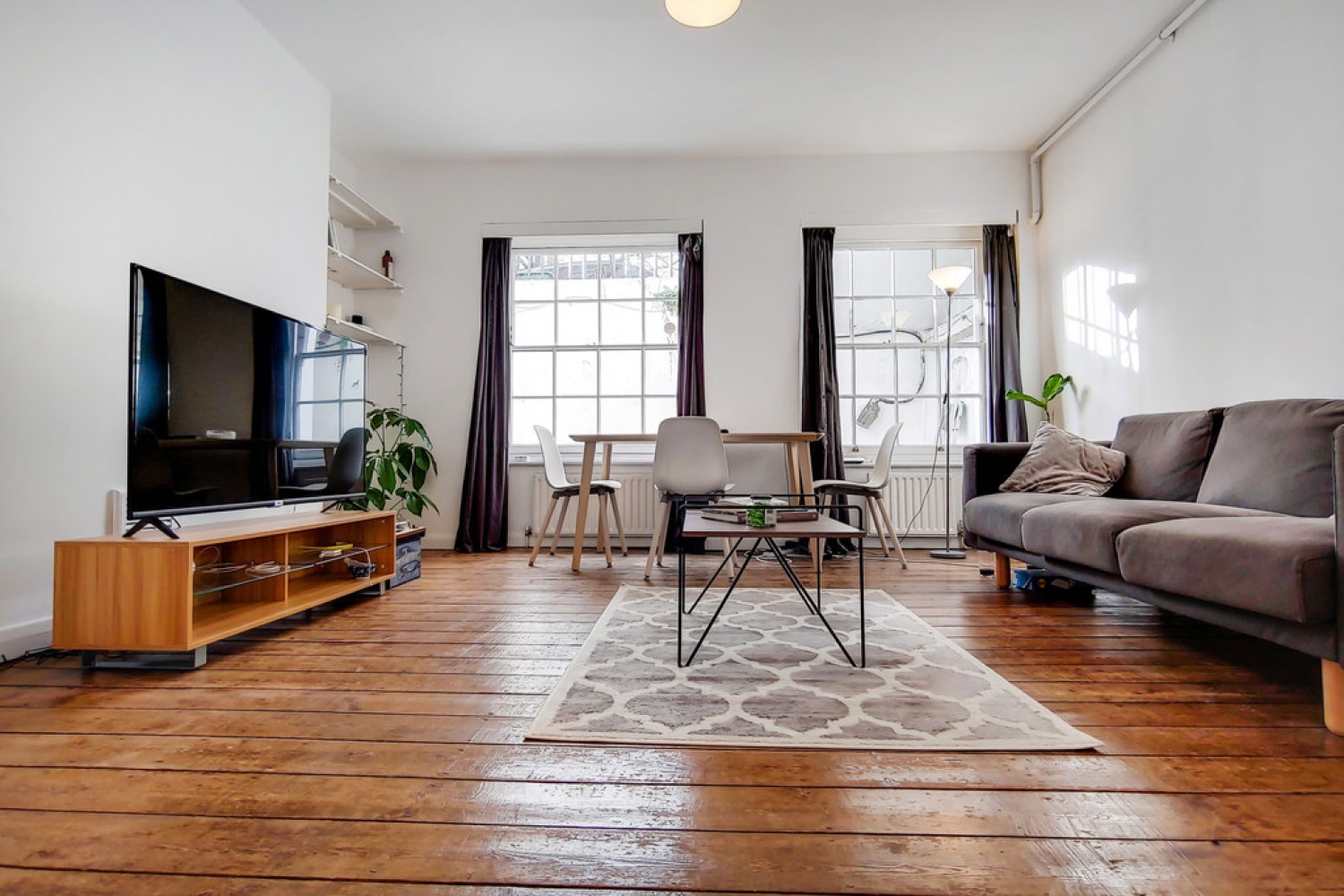 Myddleton Sq, Angel TO LET