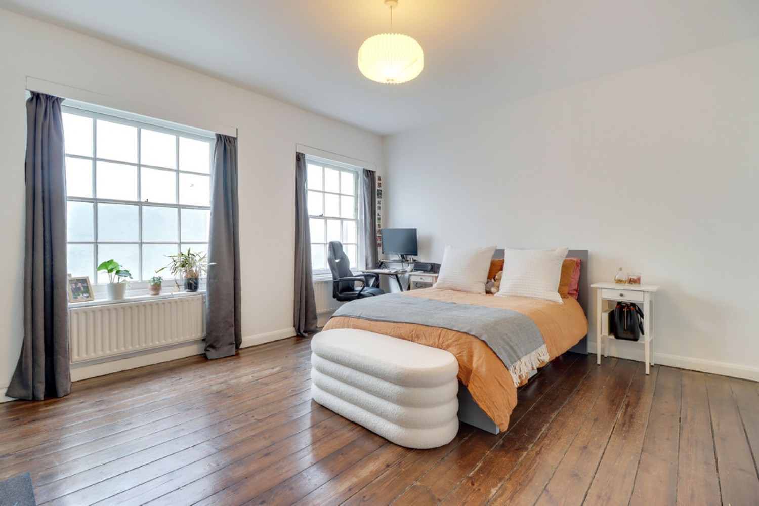 Myddleton Sq, Angel TO LET