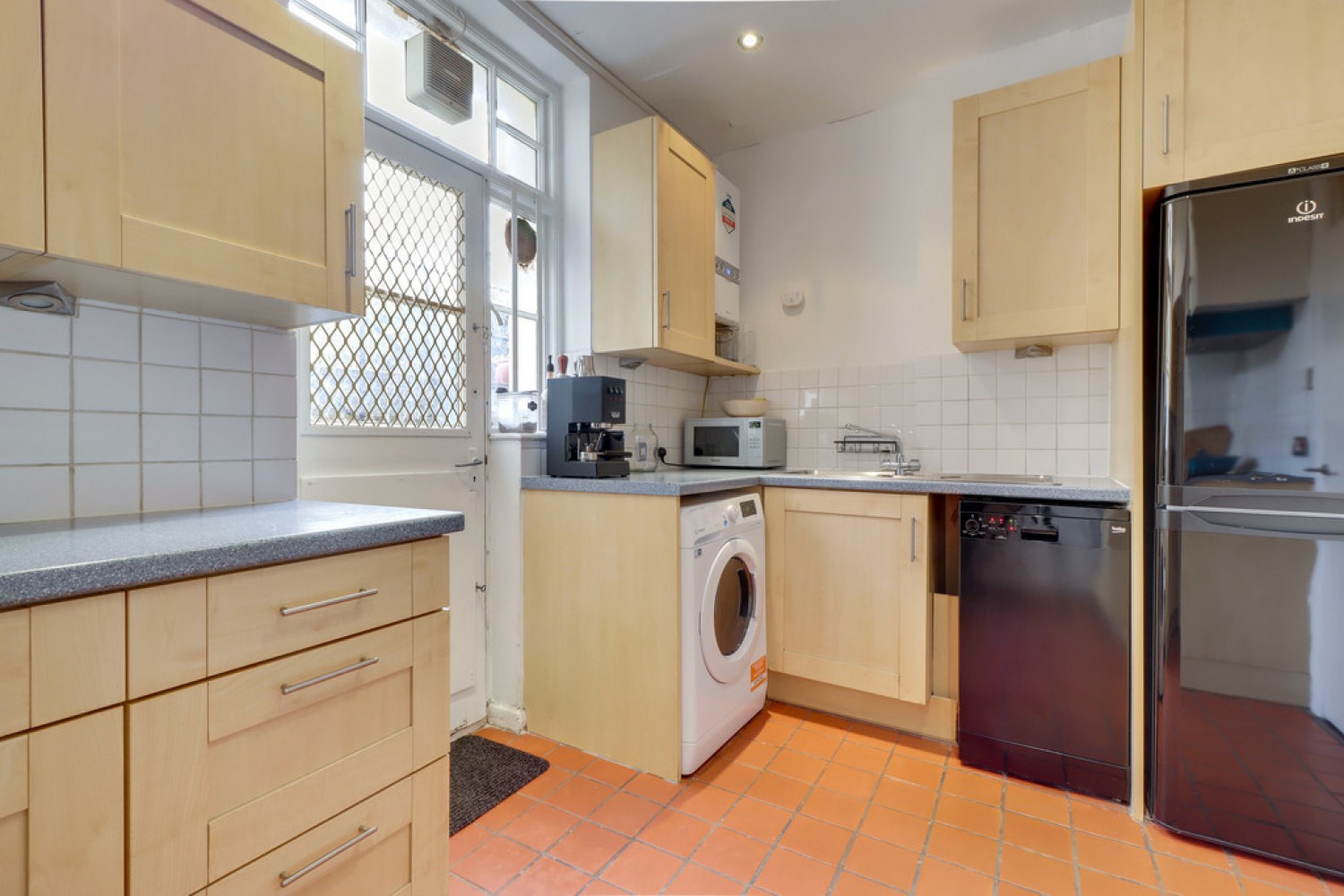 Myddleton Sq, Angel TO LET